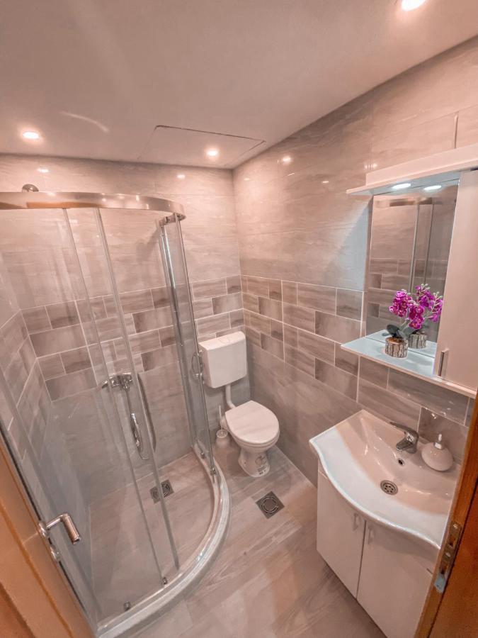 Apartmani Dumezic Bar Luaran gambar