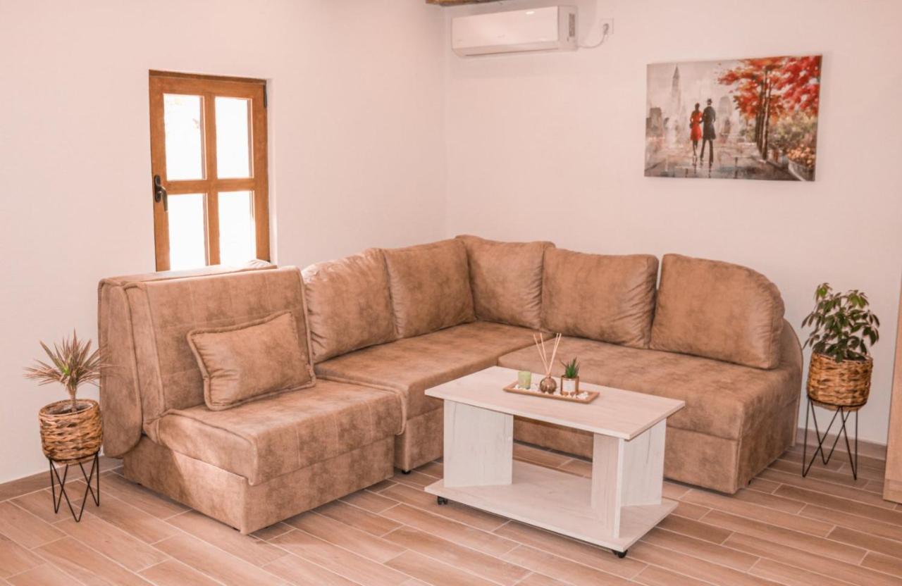 Apartmani Dumezic Bar Luaran gambar