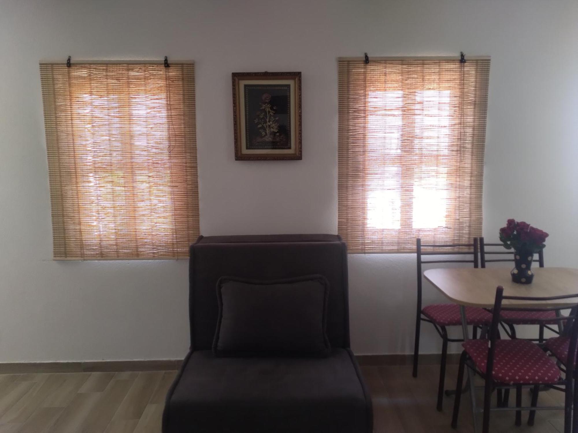 Apartmani Dumezic Bar Bilik gambar